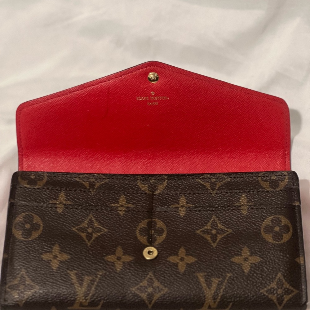 Louis Vuitton Monogram Wallet with Red Interior